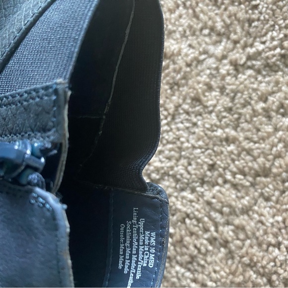 Simply Vera Wang Vienna Blue Almond Toe Ankle Tip Booties - Picture 8 of 8